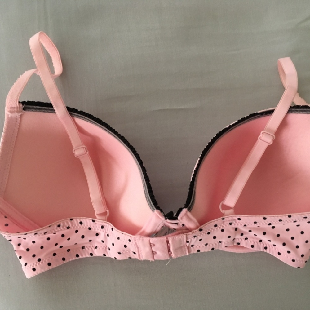 Bra Set - Picture 2 of 4
